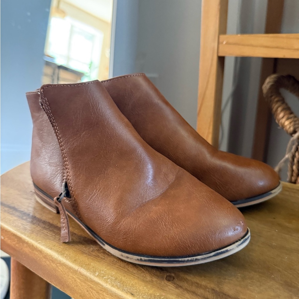 Cat & Jack Tan Ankle Boots